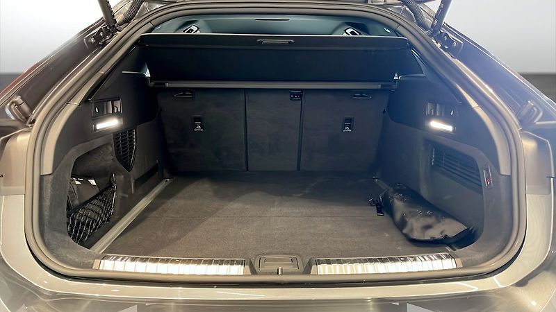 Audi A6 TDI q S-Line NezTop Matrix 360 - fotka 16 z 17