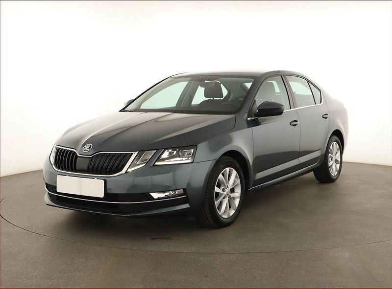 Škoda Octavia (2019) Style 1.5 TSI, ČR,1.maj - fotka 2 z 13