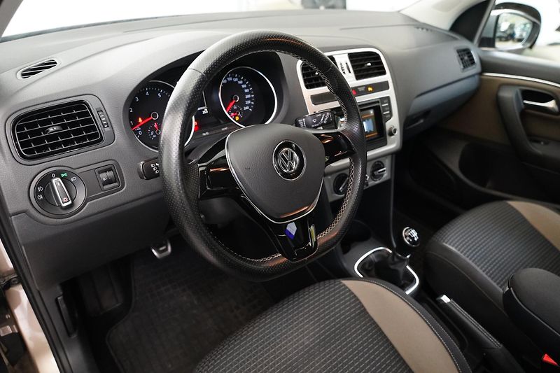 Volkswagen Polo - fotka 14 z 25