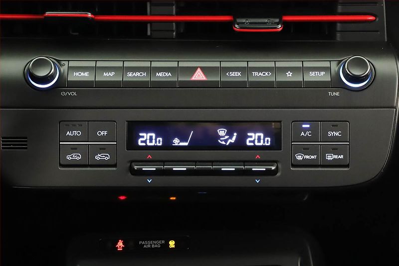 Hyundai Kona (2025) N-Line 1.6 T-GDI - fotka 16 z 20