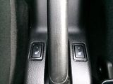 Suzuki Swift (2011) 1,3i KLIMA 4x4 VÝHŘEV USB - náhled 24