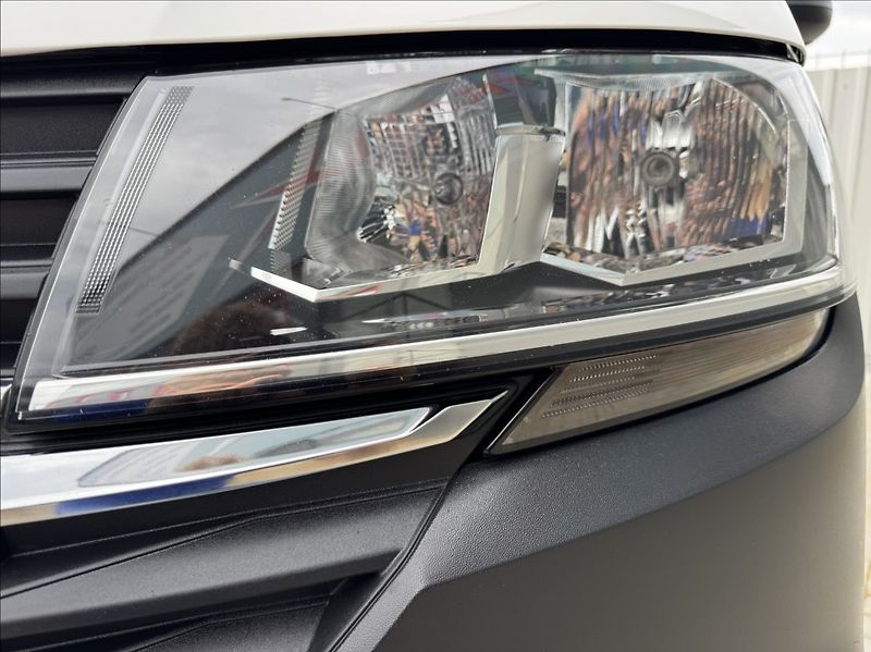 Volkswagen Transporter 2,0 TDI L1H1 DPH 1.maj původČR - fotka 9 z 50