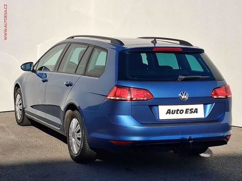 Volkswagen Golf (2015) 2.0 TDi, LED, TZ, navi, panor - fotka 6 z 18