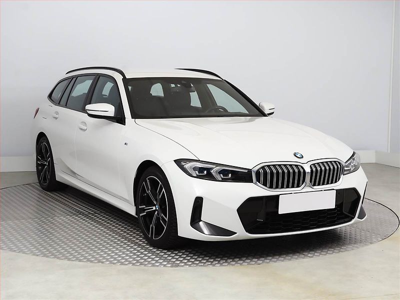 BMW Řada 3 (2022) 320 d xDrive - fotka 1 z 21