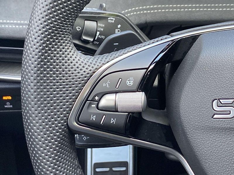 Škoda Superb (2025) 2.0 TDI 4x4 DSG SportLine - fotka 26 z 39