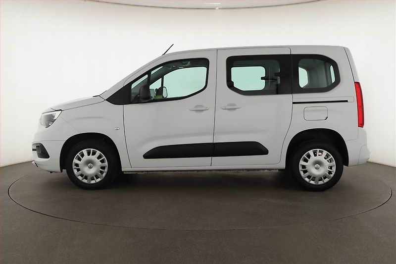 Opel Combo (2024) Edition 1.5 CDTI, 5Míst, ČR - fotka 3 z 18