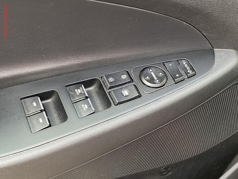 Hyundai Tucson (2020) 1.6 CRDi HTRAC, ČR - fotka 11 z 19