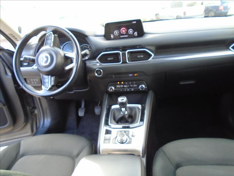 Mazda CX-5 2,2 - fotka 17 z 29