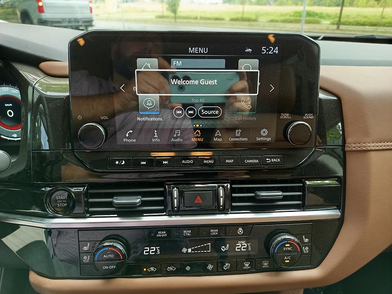 Nissan Pathfinder (2025) Platinum AWD - fotka 21 z 27