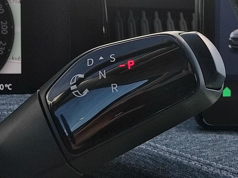 Škoda Superb (2024) Combi  Selection 2,0 Tdi 110 K - fotka 22 z 37