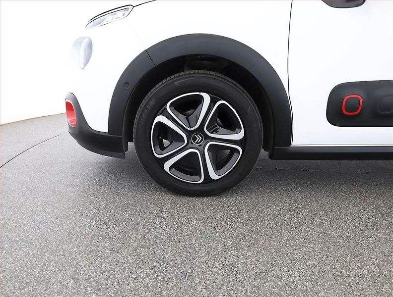 Citroën C3 (2018) 1.2 PureTech, Automat, Navi - fotka 19 z 19