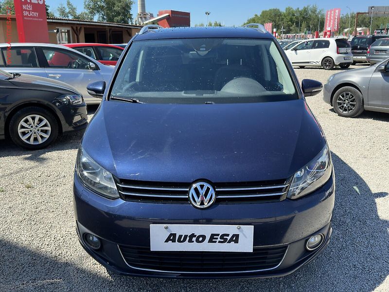 Volkswagen Touran (2011) 2.0 TDi, DSG, bixen, park - fotka 2 z 20