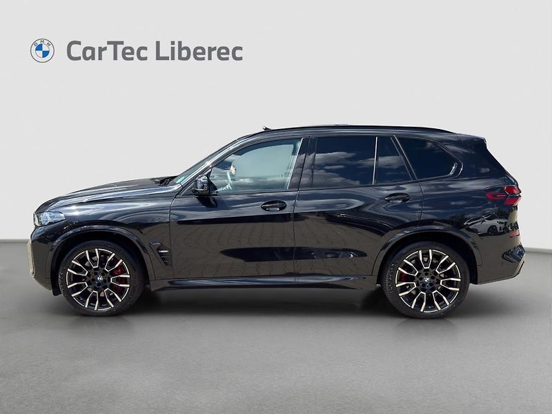 BMW X5 M60i - fotka 6 z 23