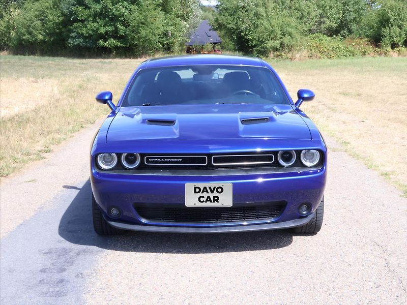 Dodge Challenger 3,6 V6 227kW Automat SXT - fotka 2 z 31