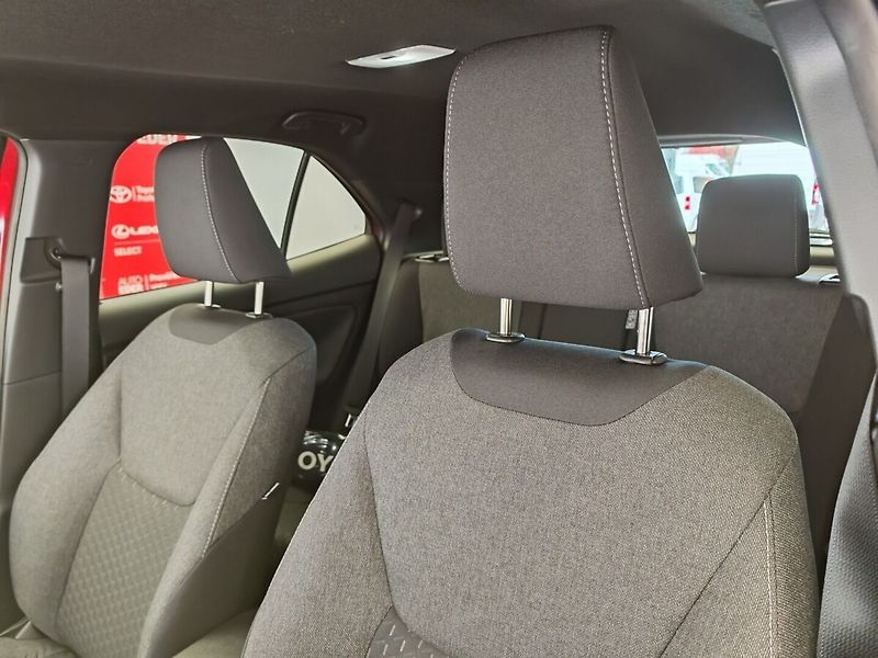 Toyota Yaris Cross 1.5 Hybrid 4x4 Style - fotka 17 z 41