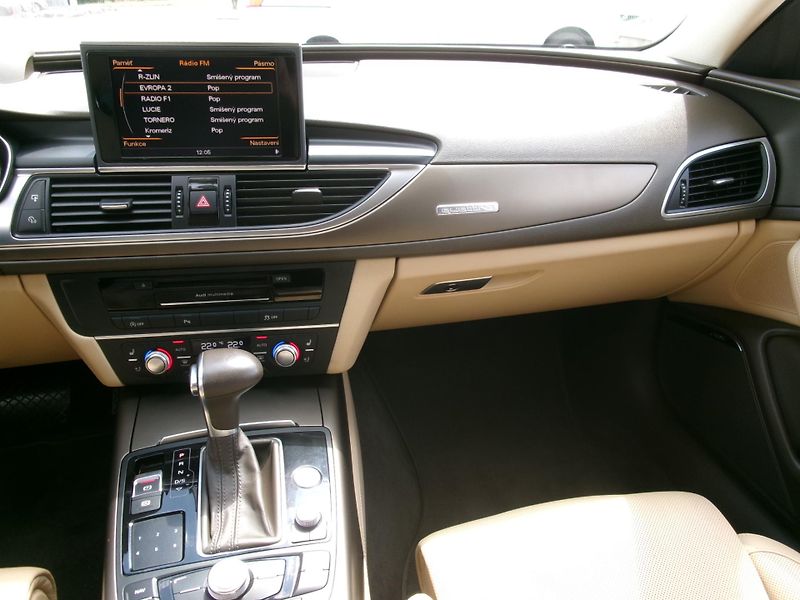 Audi A6 Avant (2013) 3,0TDI QUATTRO S-LINE LED - fotka 26 z 31