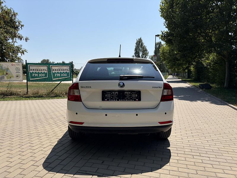 Škoda Rapid 1.2 TSI Ambition - fotka 17 z 30