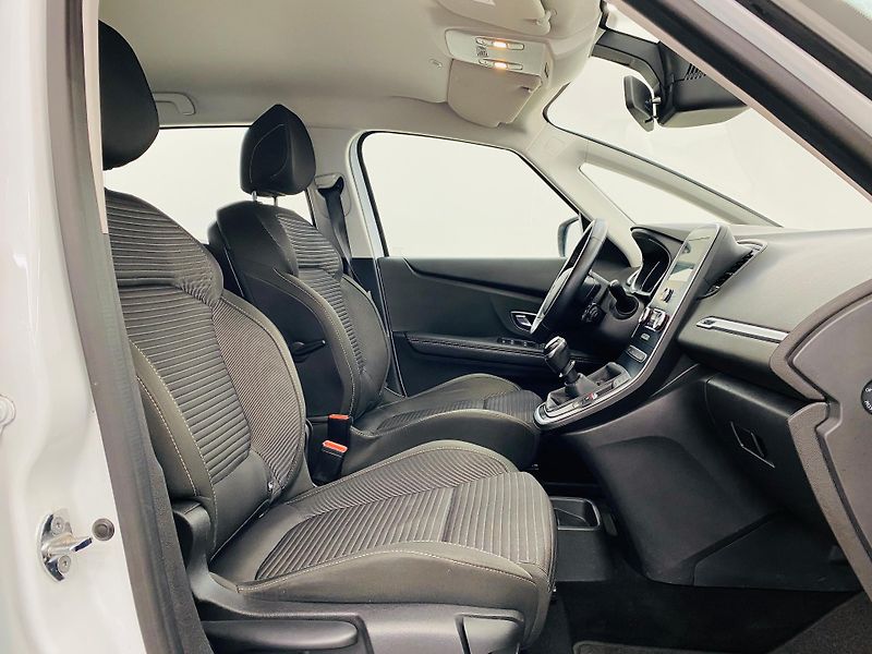 Renault Grand Scénic 1,2   1.2 Tce 97kW Intense - fotka 8 z 25