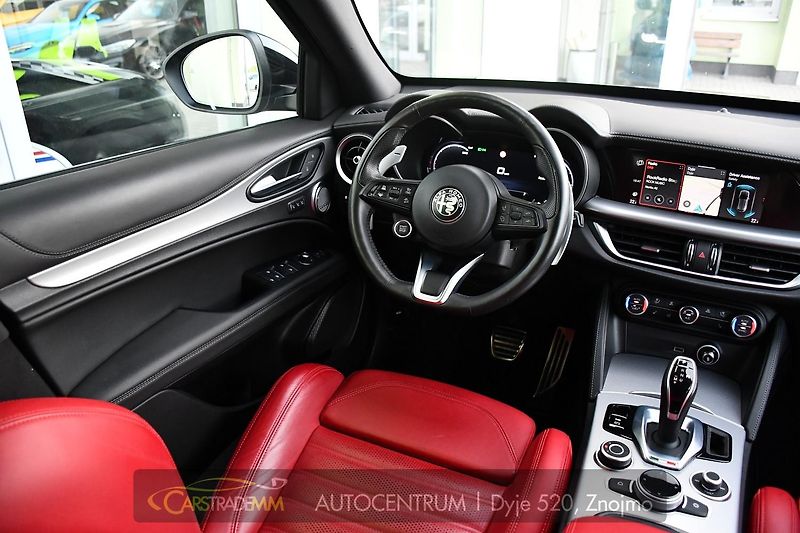 Alfa Romeo Stelvio 2.2 Diesel 16V 154kW Veloce AT - fotka 21 z 53