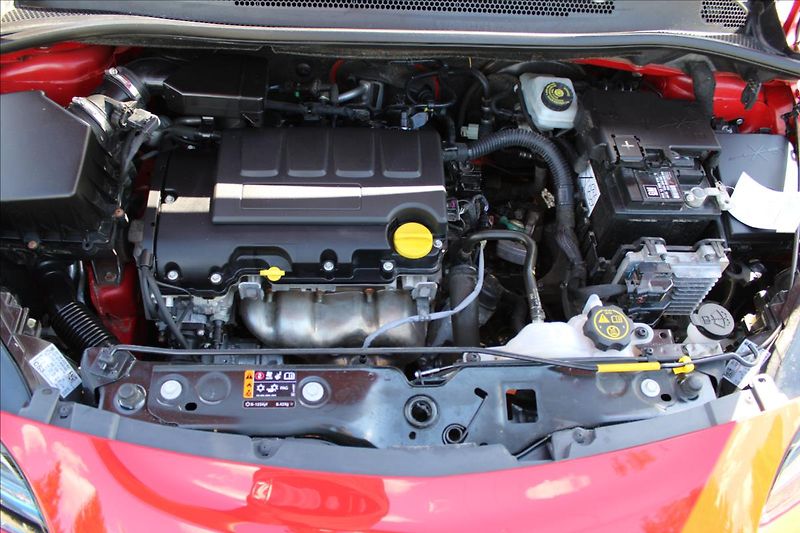 Opel Corsa 1,2 KLIMATIZACE,1.maj,serviska - fotka 19 z 25