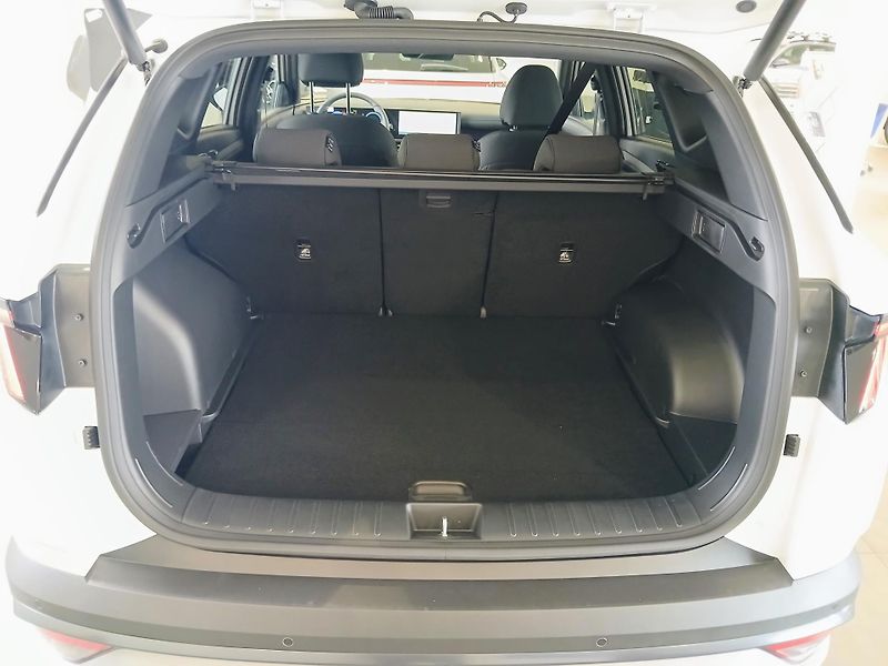 Hyundai Tucson (2026) 1,6 T-GDI DCT GO Czech! Plus - fotka 16 z 17