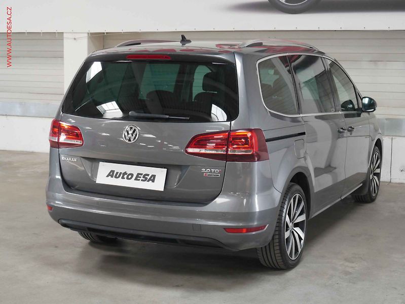 Volkswagen Sharan (2017) 2.0 TDi 4x4, 7míst, 2.maj,ČR - fotka 6 z 25