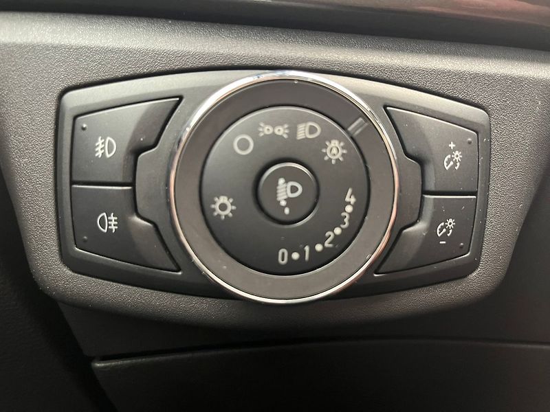 Ford Mondeo 110 kW, MANUÁL, TAŽNÉ - fotka 17 z 69