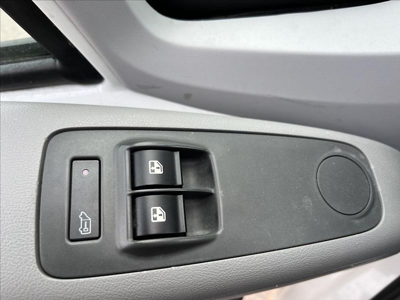 Fiat Ducato 2.2 JTD L1H1 NOVÉ PNEU VSTŘIKY - fotka 18 z 28