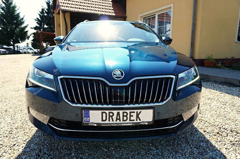 Škoda Superb (2018) STYLE 2,0 TSI 162 kW - fotka 11 z 58