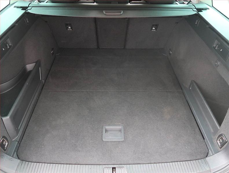 Volkswagen Passat (2016) Comfortline 2.0 TDI, Automat - fotka 13 z 14