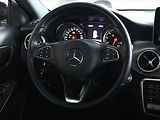 Mercedes-Benz GLA (2018) 220 4MATIC, 4X4, Automat - náhled 14