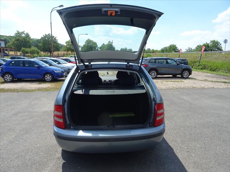 Škoda Fabia 1,4 - fotka 14 z 23
