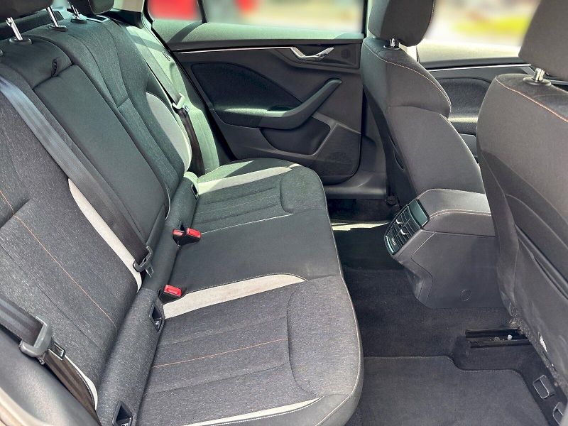 Škoda Scala (2025) Top Selection 1.0 TSI 85 kW DS - fotka 20 z 29