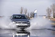 Testování pneumatik Bridgestone Turanza T005.