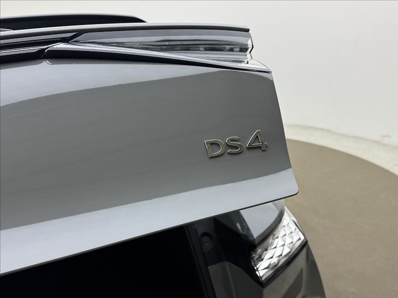 DS Automobiles DS4 1,5 DPH HUD TROCADERO AT8 ČR - fotka 44 z 47