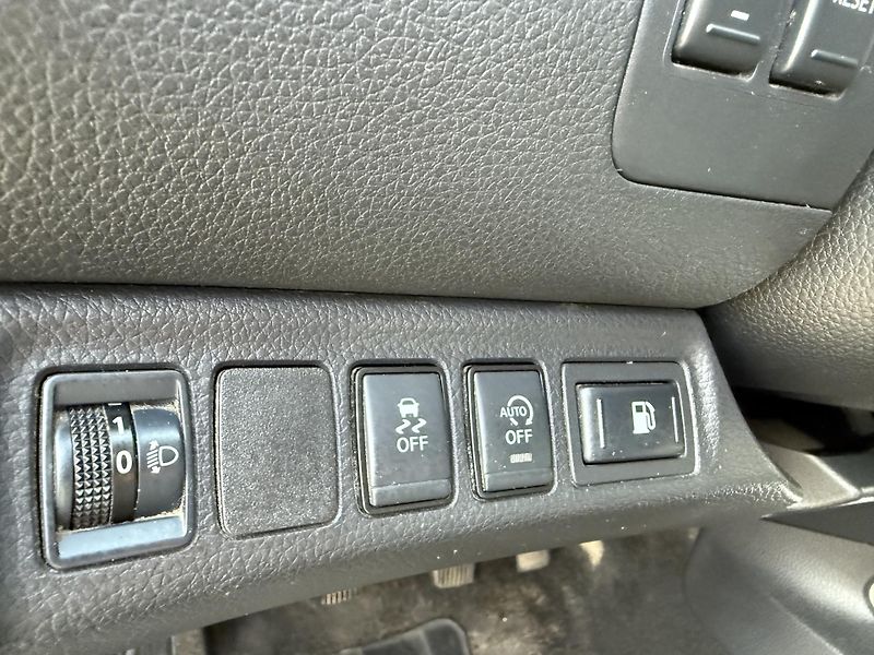 Nissan King Cab 2,3dCi Odpočet DPH - fotka 20 z 25