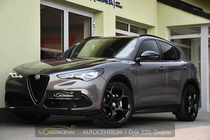 Alfa Romeo Stelvio 2.2D VELOCE Q4 H&K PANOR TAŽNÉ - fotka 1 z 53
