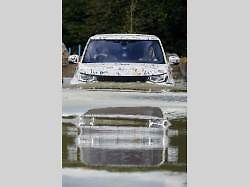 Land Rover Discovery.