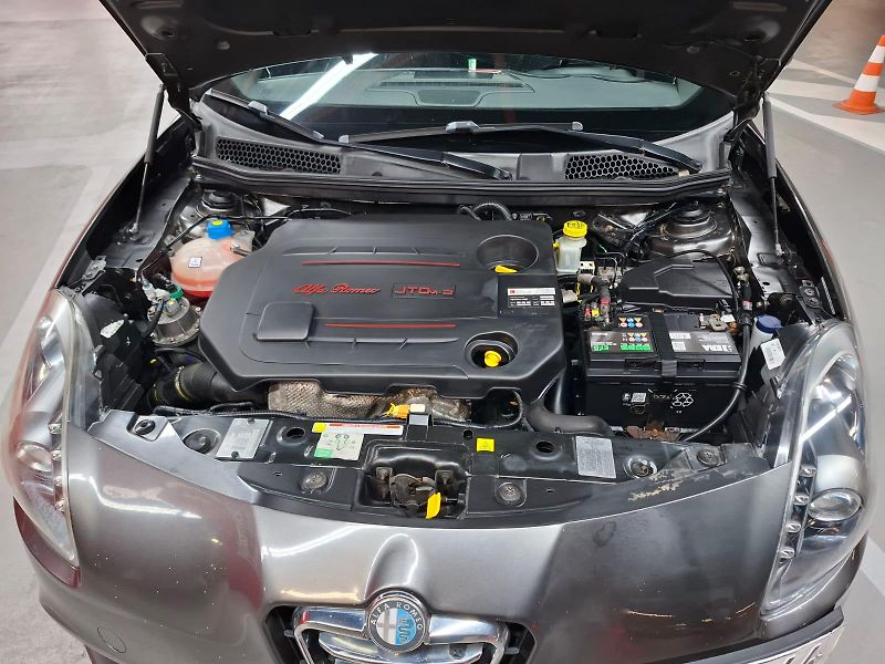 Alfa Romeo Giulietta (2012) - fotka 9 z 13