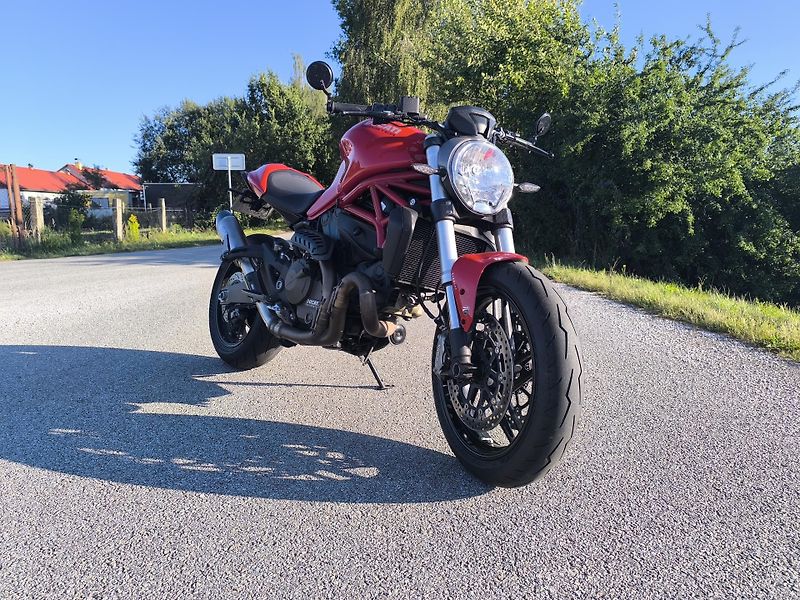 Ducati Monster 821 (2014) MONSTER 821 - fotka 4 z 18