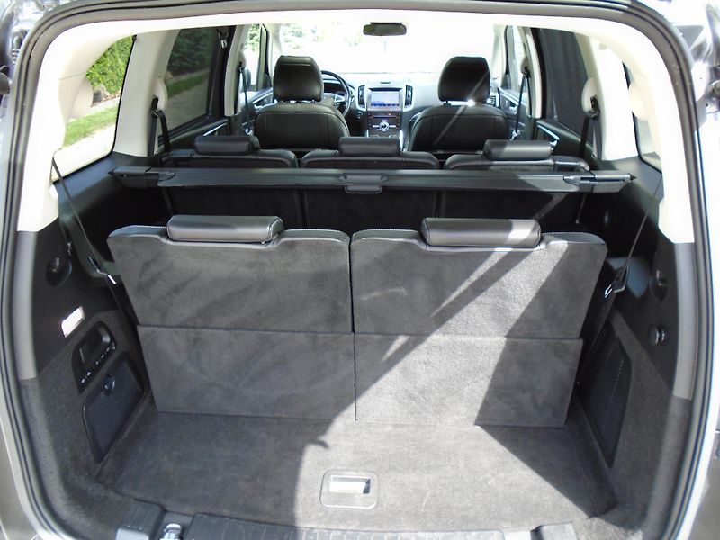 Ford Galaxy 2.0EcoBlue 140kW 8AT Titanium - fotka 31 z 48