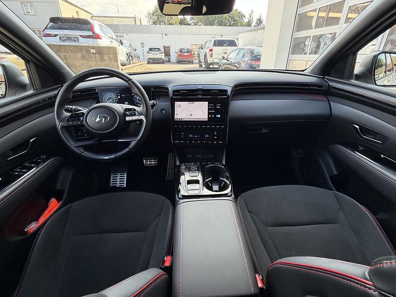 Hyundai Tucson 1.6 T-GDI HEV 169kW N LineStyl - fotka 12 z 34