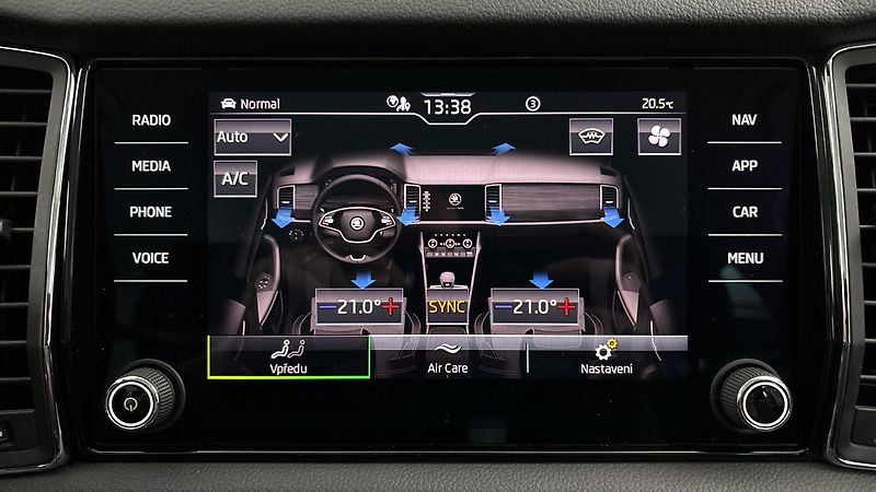Škoda Kodiaq 2.0 TDI DSG 4x4 L&K - fotka 30 z 32