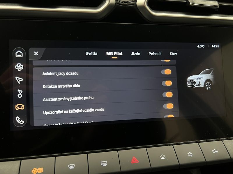 MG ZS 1.5 EXCITE CZ 1.maj. - fotka 32 z 37