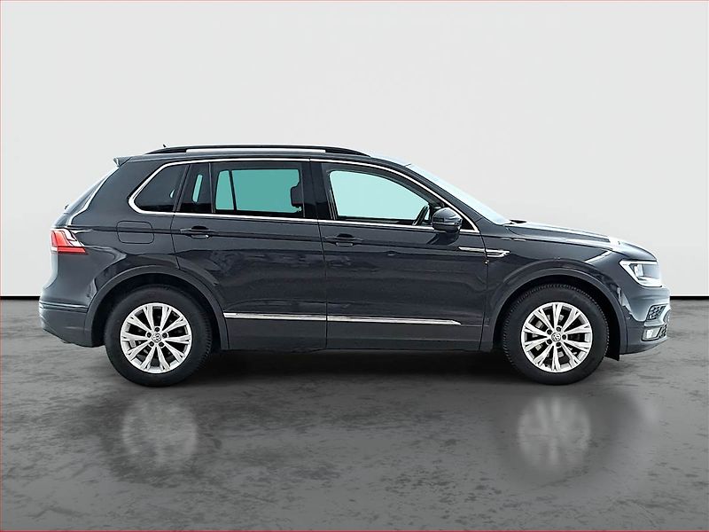 Volkswagen Tiguan (2019) Comfortline 2.0 TDI, Automat - fotka 6 z 29