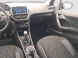 Peugeot 2008 (2019) 1.2 PureTech, ČR,1.maj - náhled 7