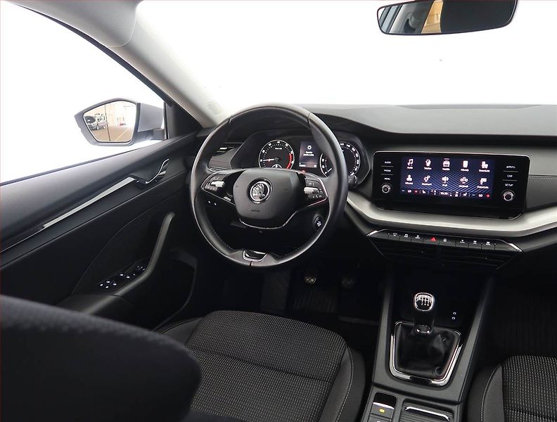 Škoda Octavia (2022) Style 1.0 TSI, Serv.kniha - fotka 7 z 24