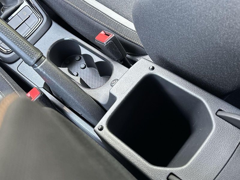 Škoda Kamiq (2023) 1.0 TSI Style - fotka 22 z 28