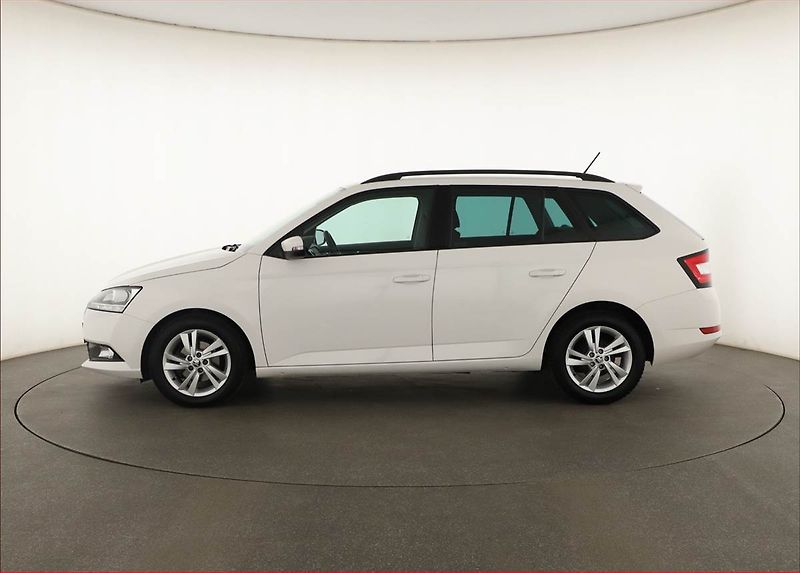 Škoda Fabia (2022) Style 1.0 TSI, Tempomat - fotka 3 z 14