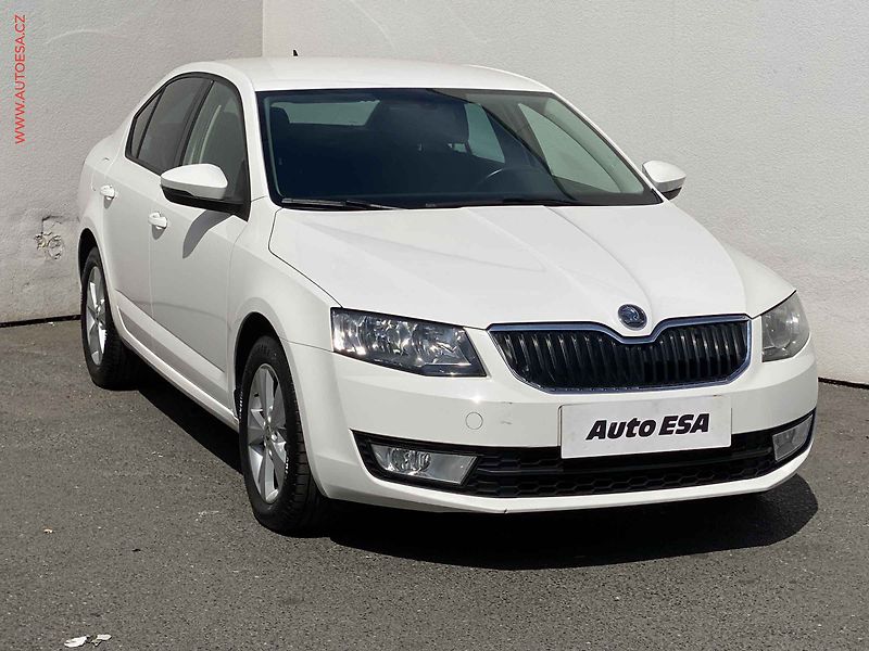 Škoda Octavia (2014) 2.0 TDi, Elegance, navi, - fotografie inzerátu